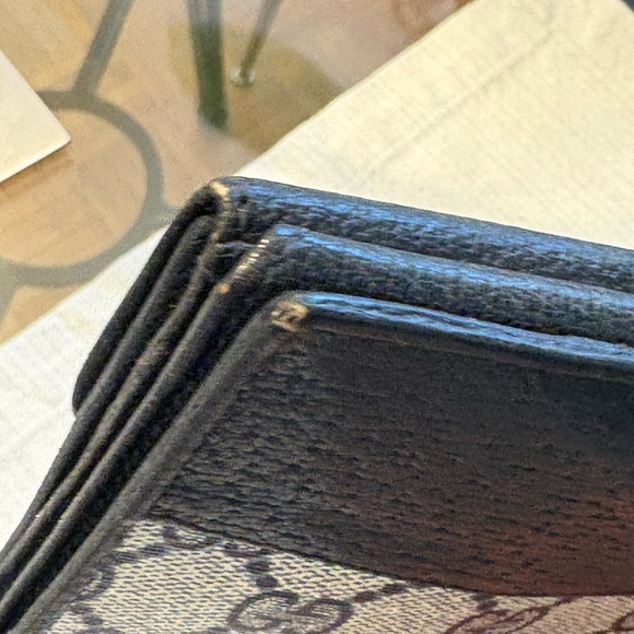 Vintage Gucci  signature Anniversary  Collection trifold wallet on chain - Picture 8 of 17